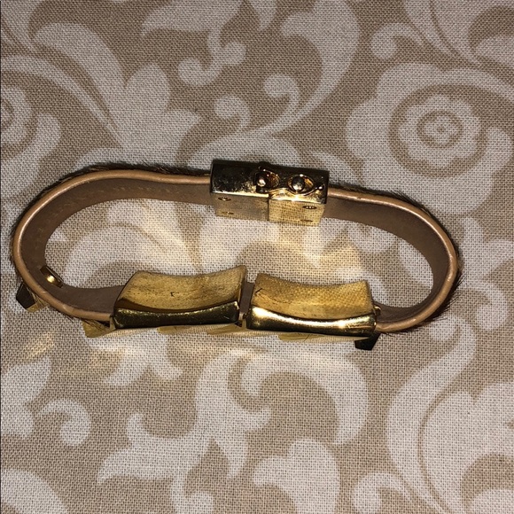 Vince Camuto Gold Leopard Dyed Calf Hair Bracelet - Picture 5 of 6